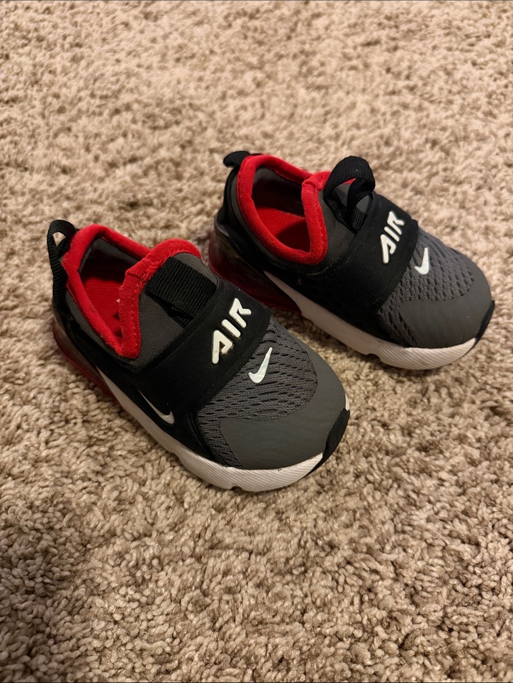 Toddler Nike Air Black & Gray Sneakers with Red Trim